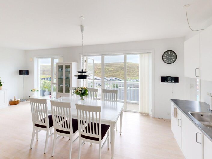 Bústaður ísv. sølu